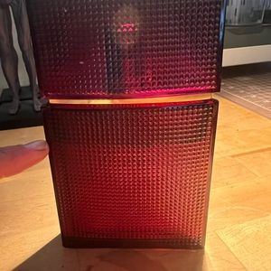 Elizabeth and James Nirvana Rose 3.4